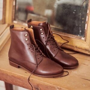 Sezane Smooth Heritage Leather Chocolate Brown “Eugenie” Boots. EU 39 / US 8.5